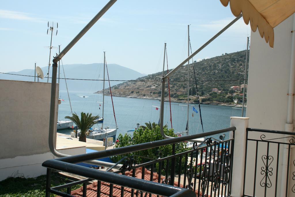 Pelagias Apartments Agia Efimia Oda fotoğraf